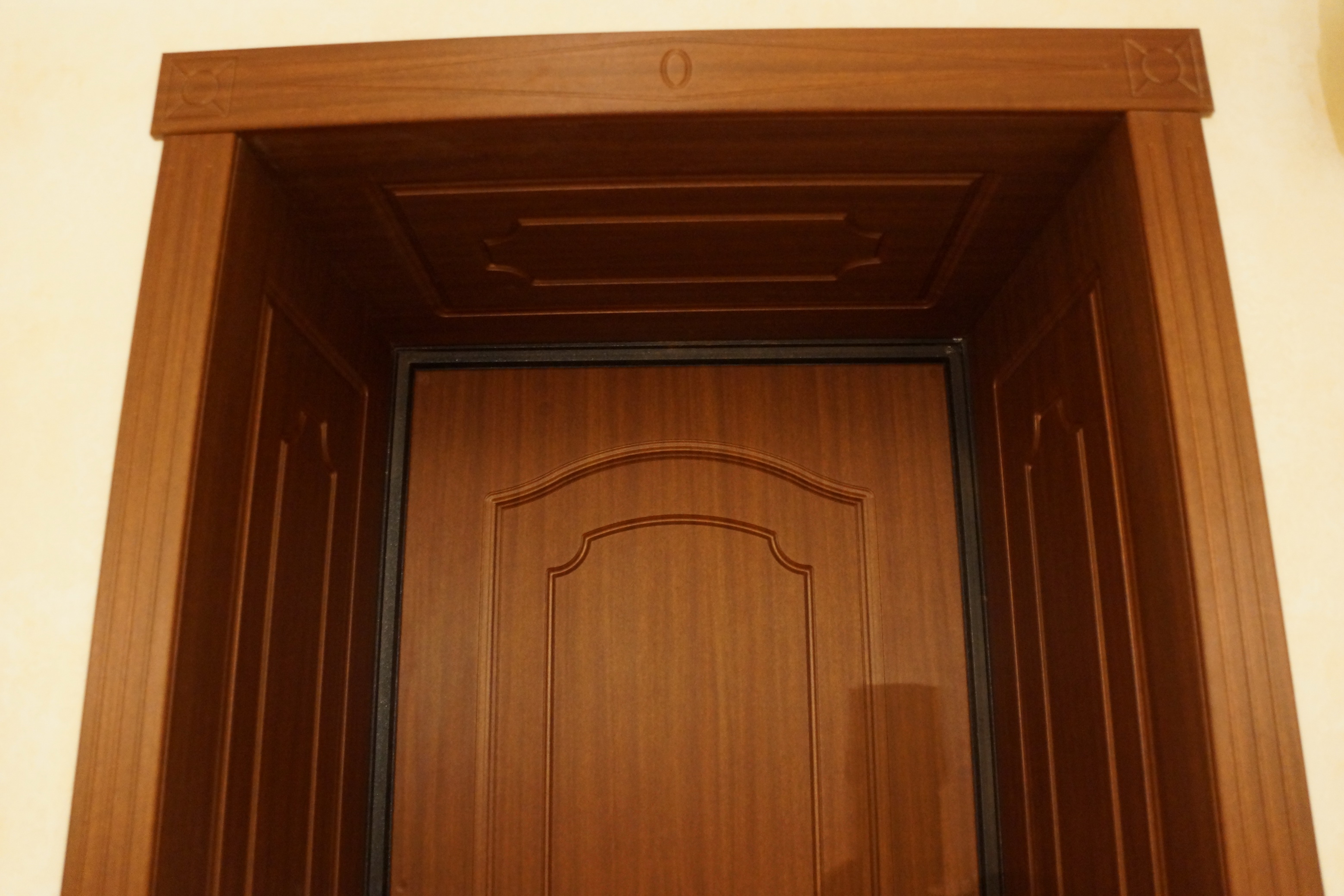 дверной портал из мдф панелей