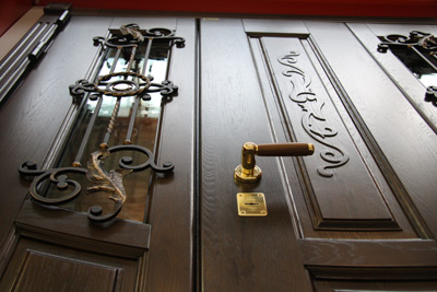 двери в современном стиле